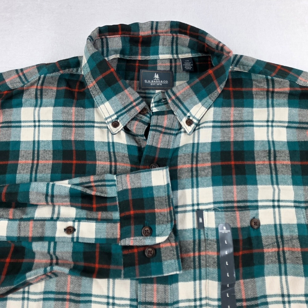 GH Bass Men L Teal Plaid Thermal Flannel Button Down Shirt Easy Care New - Picture 2 of 10